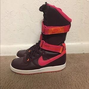Nike Boots
